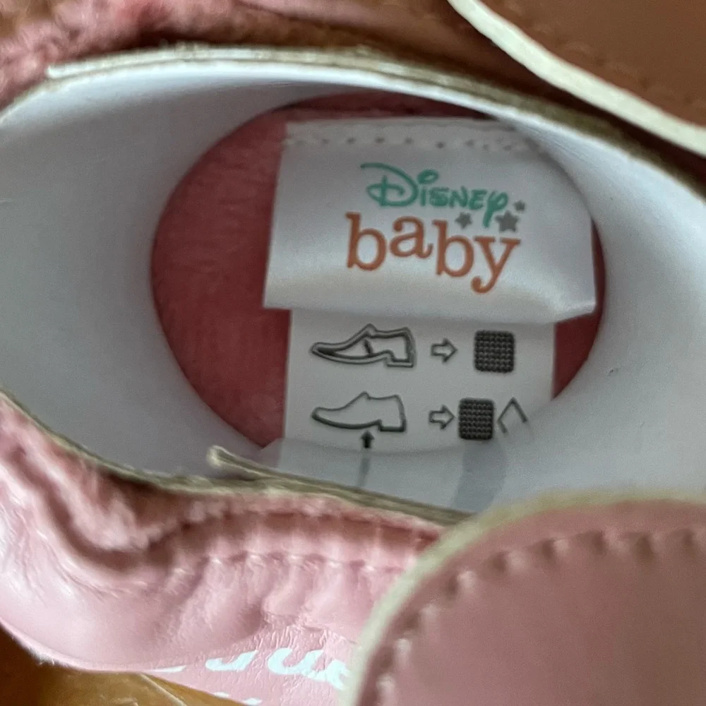 Disney Baby Minnie Mouse shoes size (US 1yr) 20/21